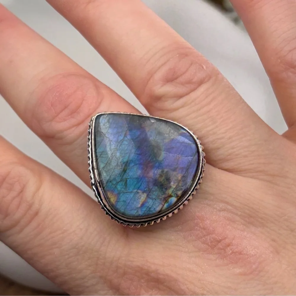 Natural Purple Labradorite Ring Size 8 1/2 8.5 Boho 925 Sterling Silver Overlay